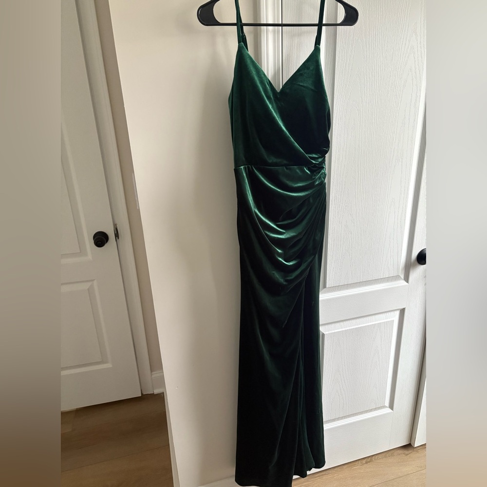 Revelry Emerald Velvet Dress V-Neck Slit